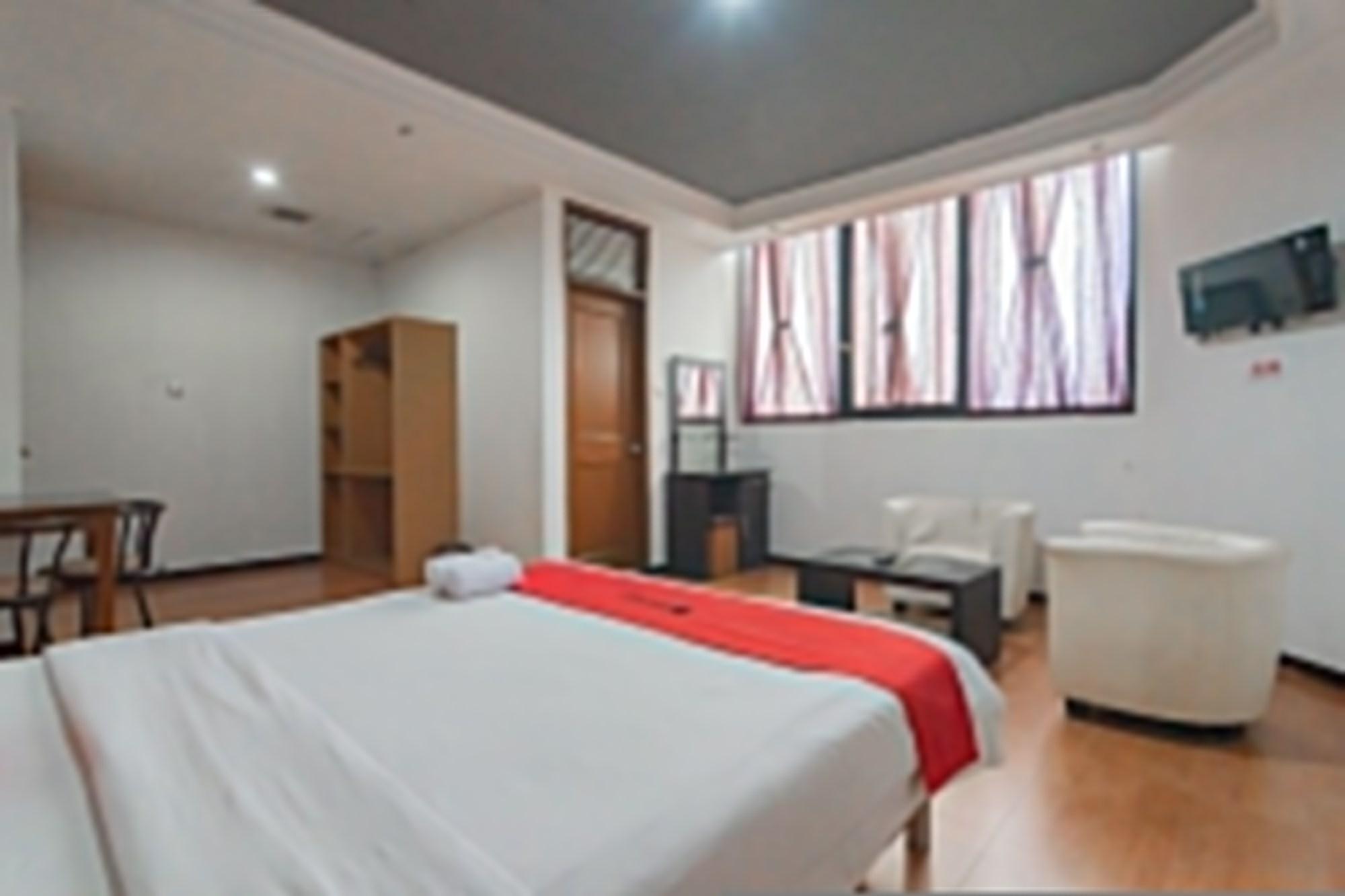 Reddoorz Plus @ Sukamulya Pasteur 2 Bandung Kültér fotó