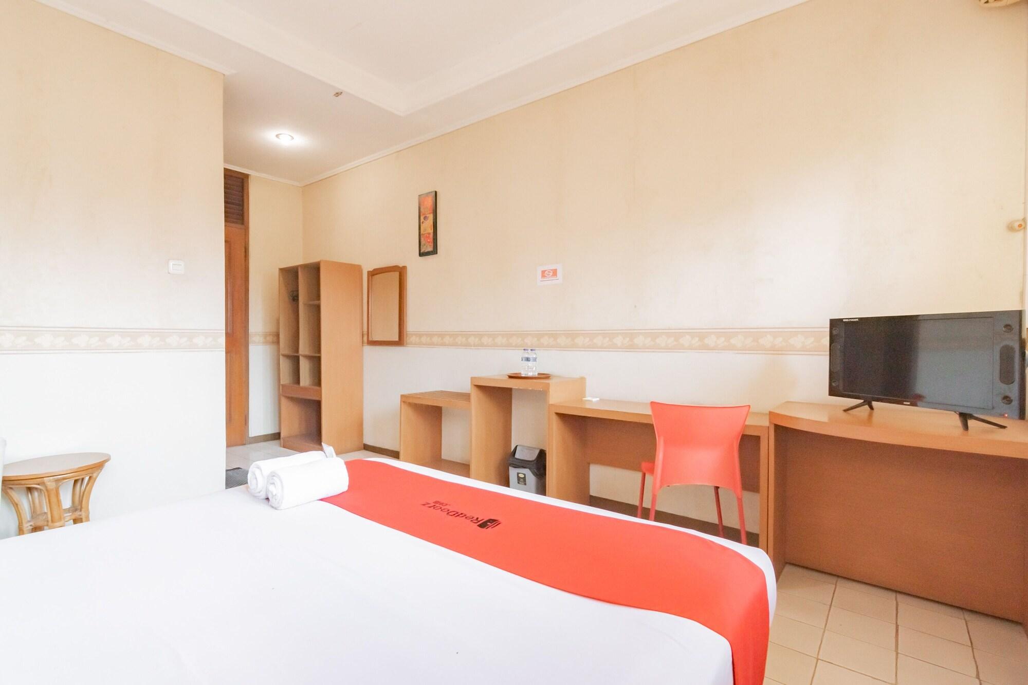 Reddoorz Plus @ Sukamulya Pasteur 2 Bandung Kültér fotó