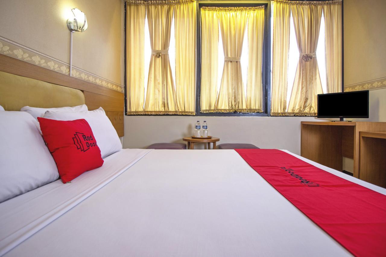 Reddoorz Plus @ Sukamulya Pasteur 2 Bandung Kültér fotó