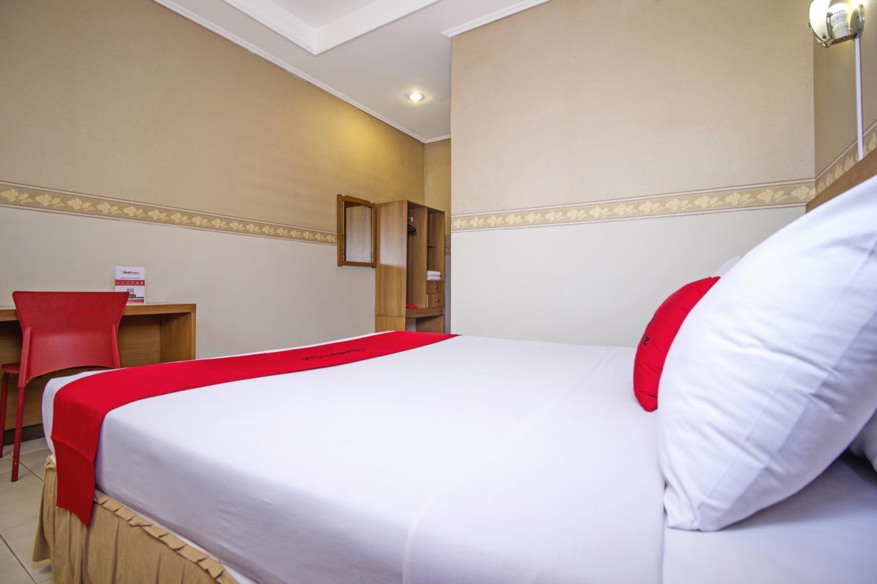 Reddoorz Plus @ Sukamulya Pasteur 2 Bandung Kültér fotó